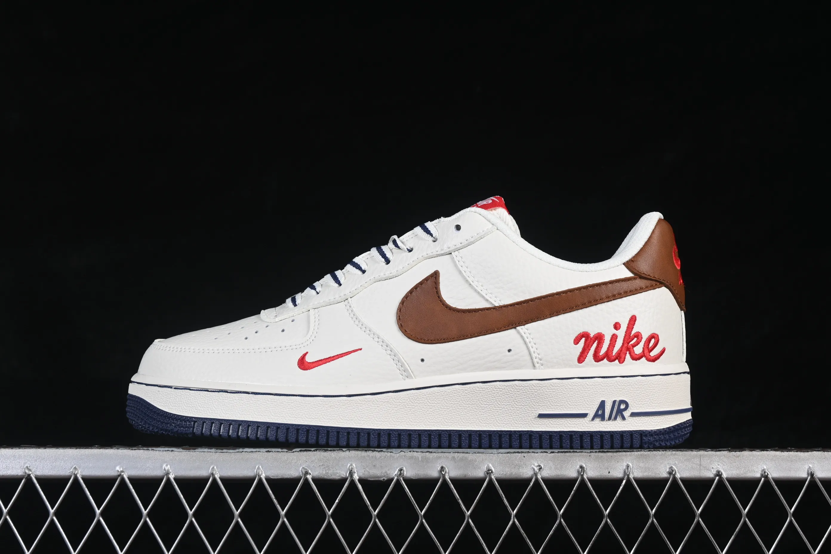 All categories Nk Air Force 1 Air Force series Nk Air Force 1 Low Air Force low-top Nike Air Force 1'07 Low Milky white brown red Air Force 1 low-top casual sneakers NH0601-541